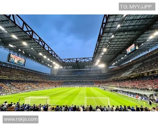 聚焦足球巨星风采打造全新视觉盛宴呈现球场英雄的艺术之美